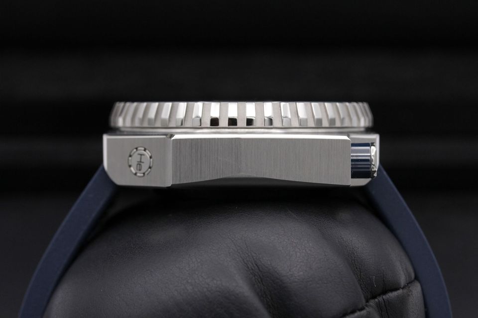 Omega Seamaster Ploprof 1200m 227.32.55.21.03.001 Image 3